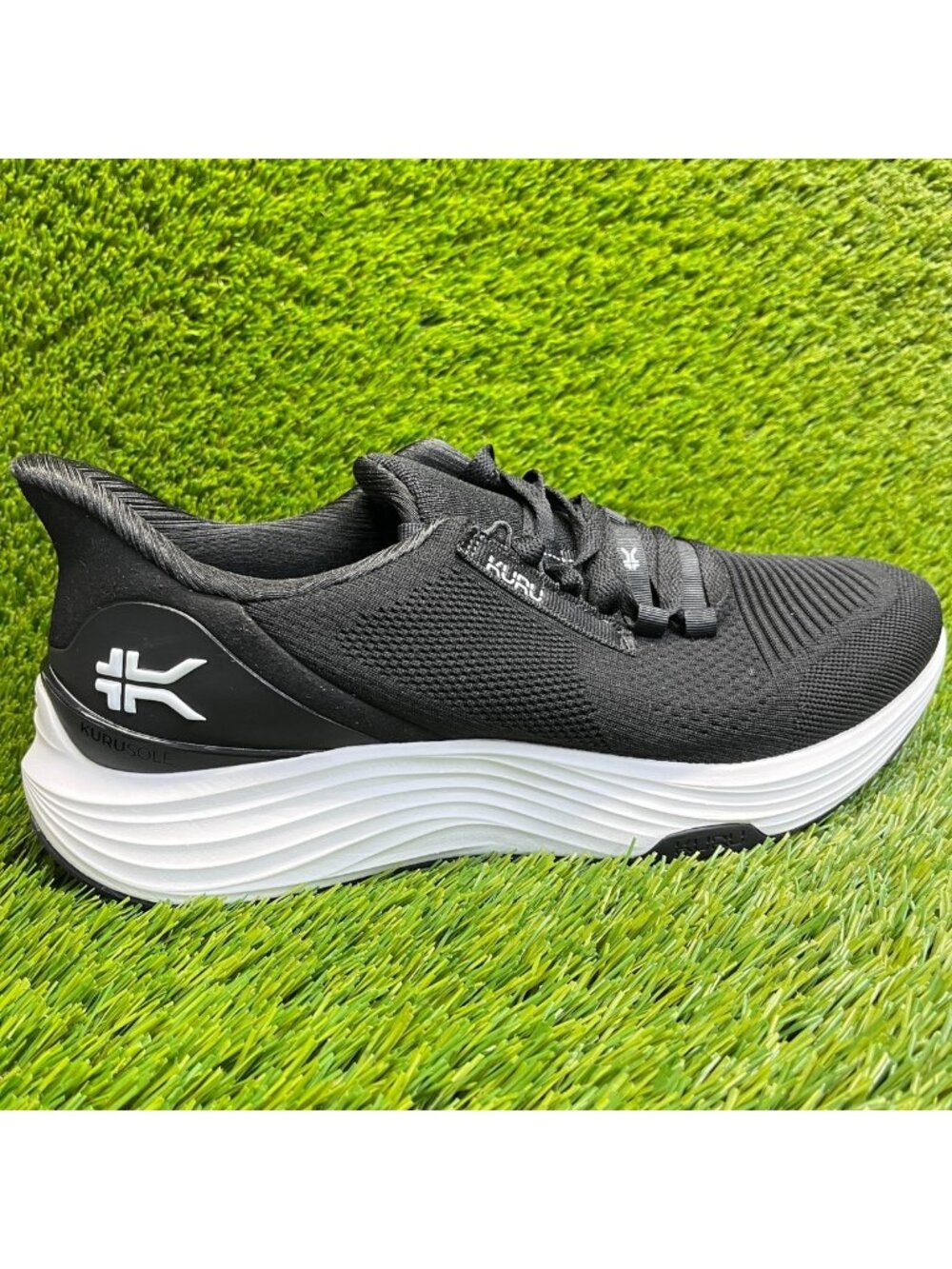 Kuru Atom 2 Mens Size 11E Black White Athletic Running Walking Shoes Sneakers